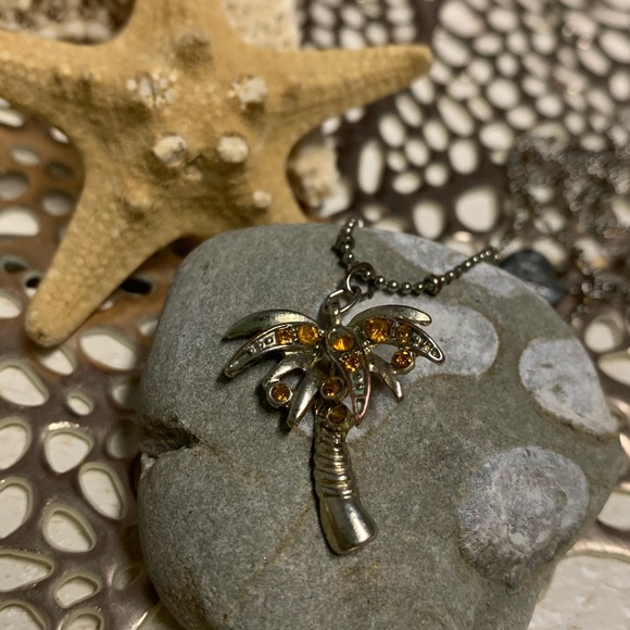 Vintage- Betsey Johnson Palm Tree Necklace